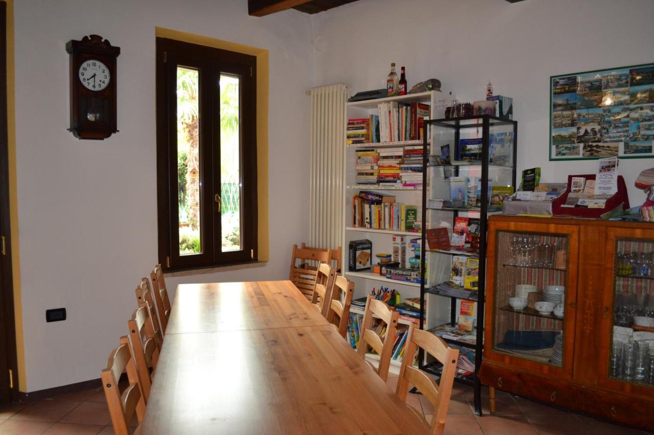 B&B Casa Mia Desenzano del Garda Bagian luar foto