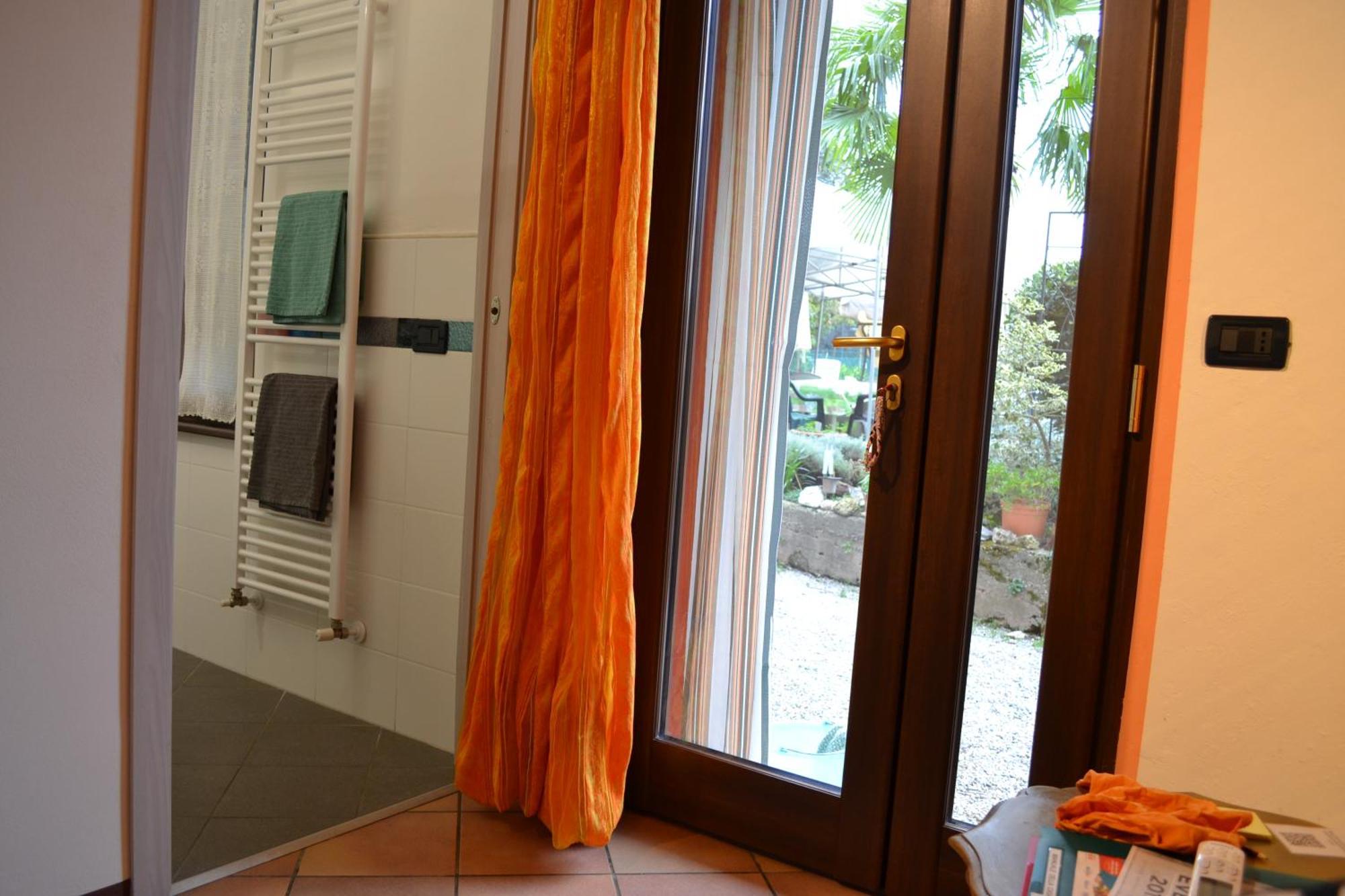 B&B Casa Mia Desenzano del Garda Ruang foto